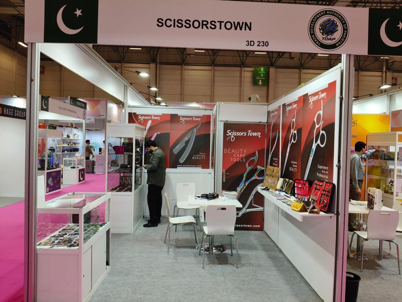 A view of the Scissors Town stand and its beauty instrument sets. Beauty Istanbul 2024.